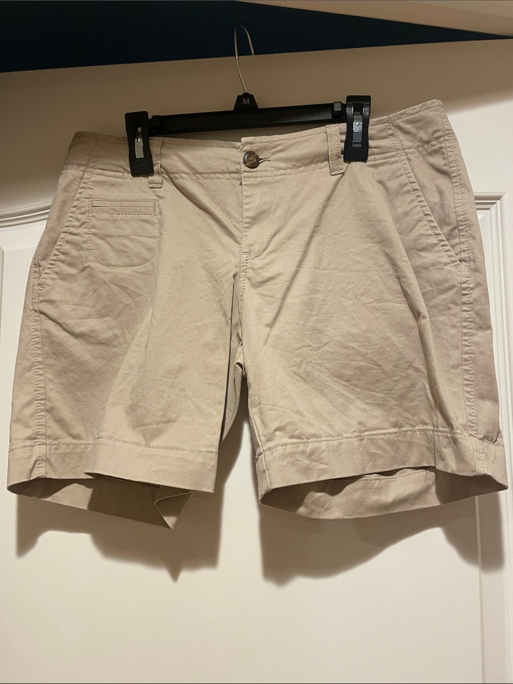 Old Navy Beige Women's Casual Shorts